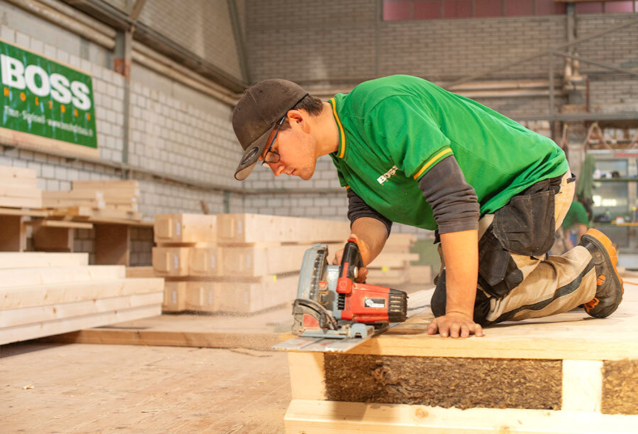 Produktion Holzelement für Systemholzbau