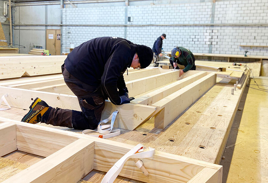 Vorproduktion Elemente im Sytemholzbau