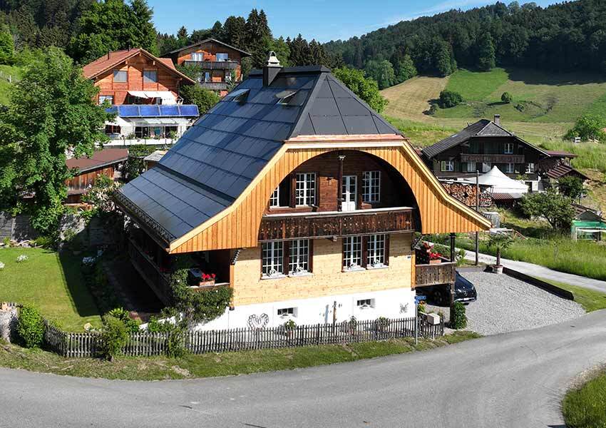 Energetische Dach- und Fassadensanierung