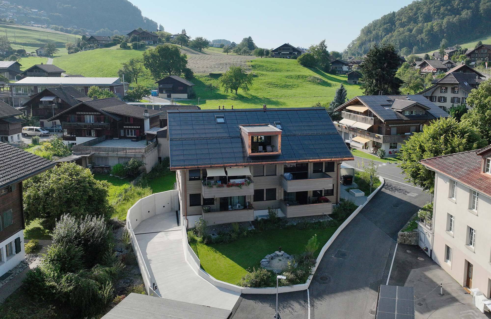 Mehrfamilienhaus mit Lukarne