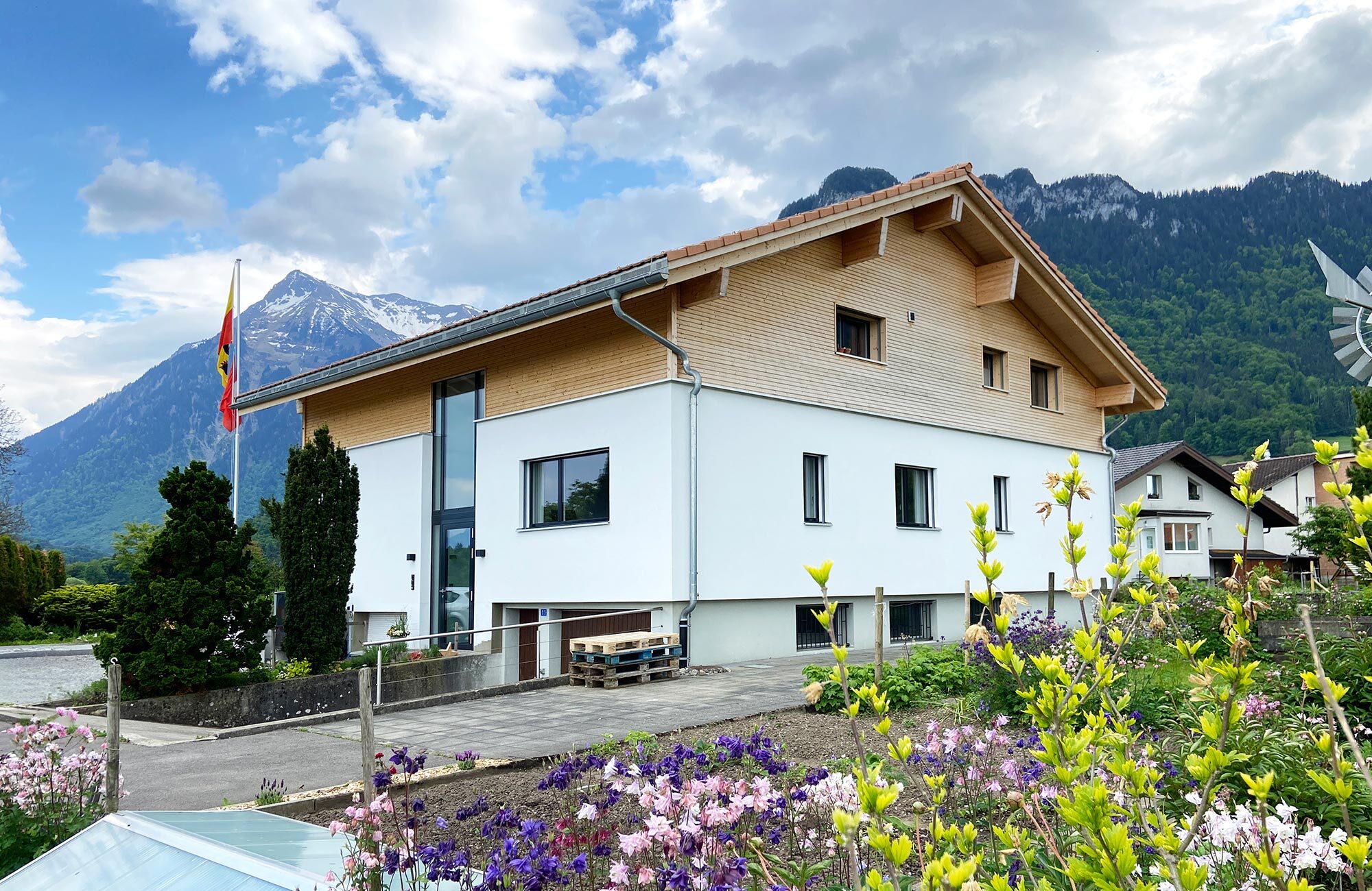 Aufstockung und Sanierung Einfamilienhaus