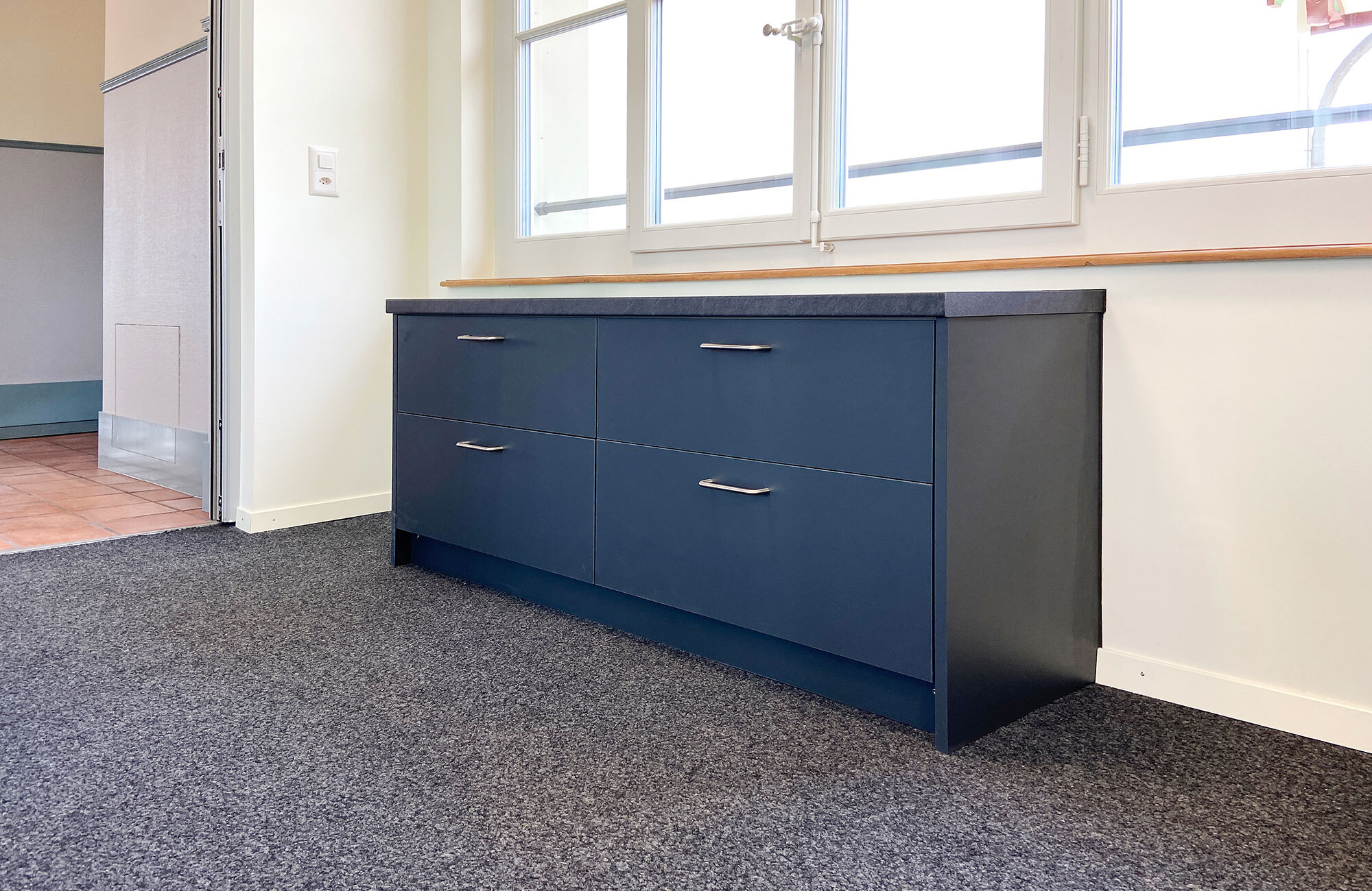 Sideboard aus Holz